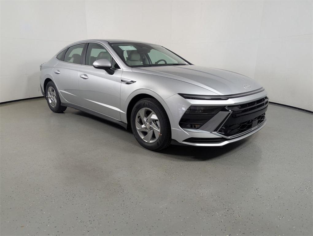 new 2025 Hyundai Sonata car, priced at $27,677