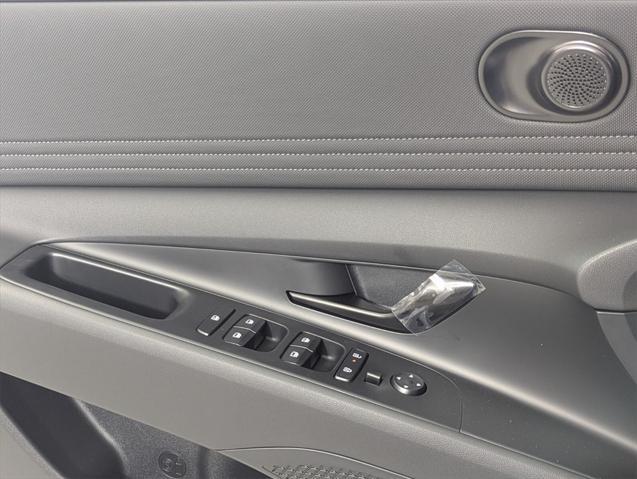 new 2025 Hyundai Elantra car, priced at $29,205