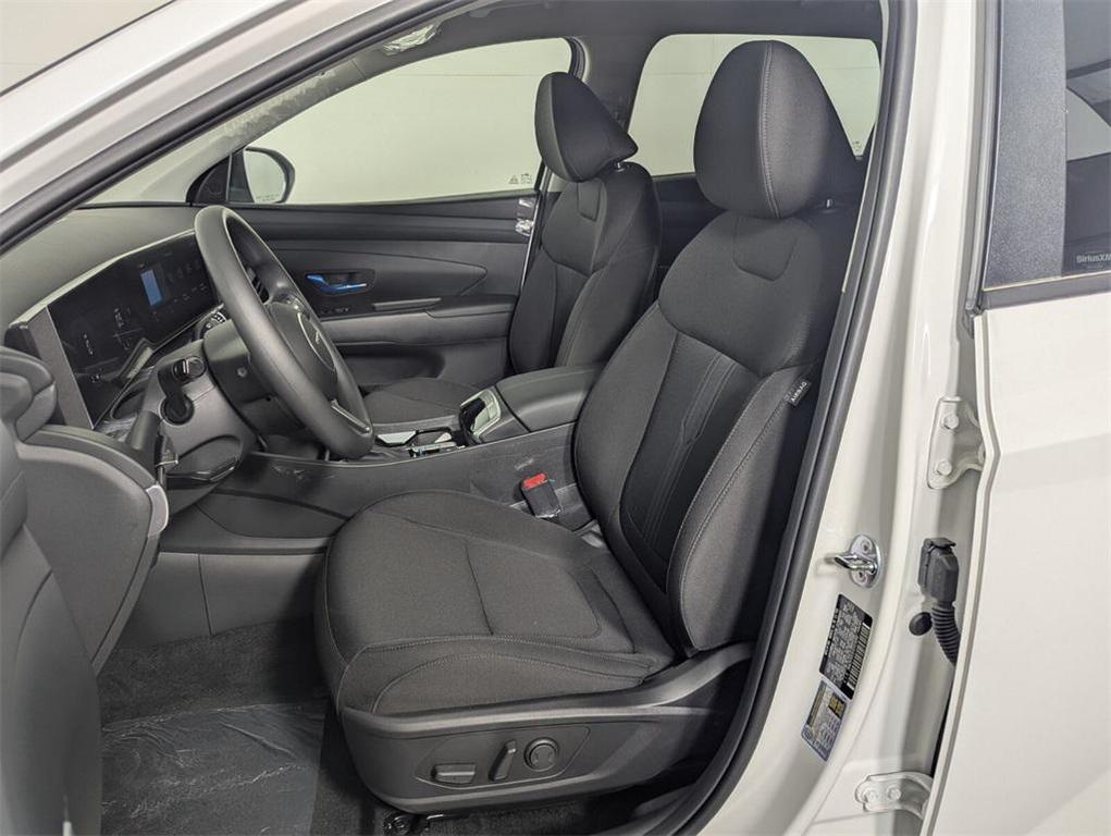 new 2025 Hyundai Tucson car, priced at $32,117