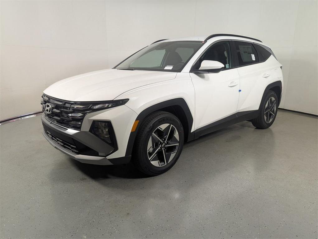 new 2025 Hyundai Tucson car, priced at $32,117
