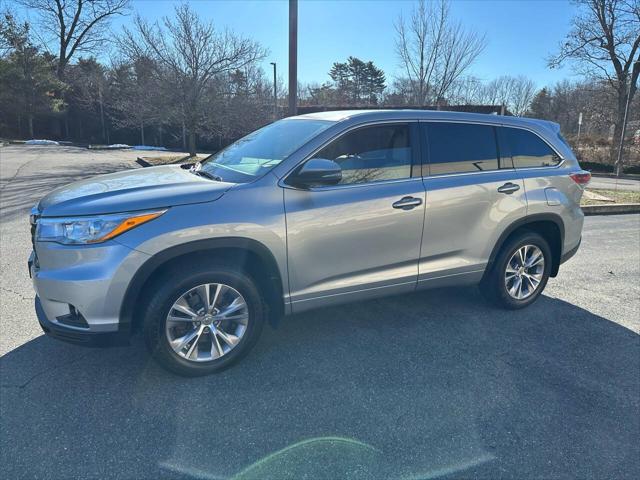 used 2015 Toyota Highlander car, priced at $15,885