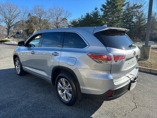 used 2015 Toyota Highlander car, priced at $15,885