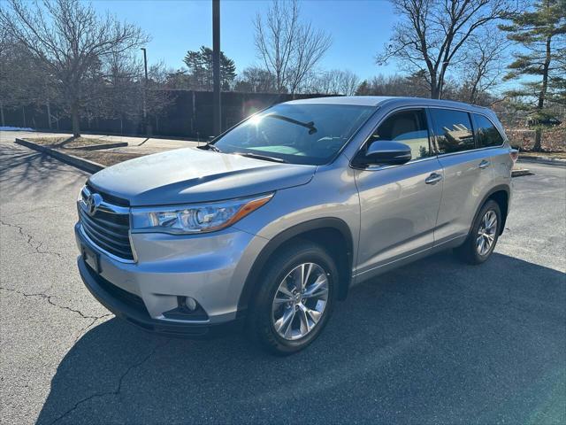 used 2015 Toyota Highlander car, priced at $15,885