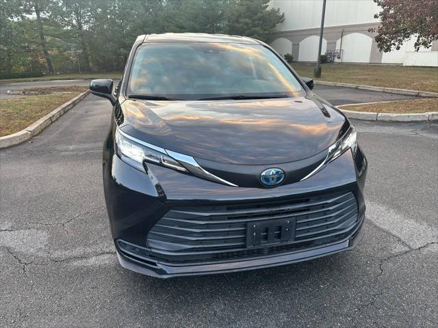 used 2021 Toyota Sienna car, priced at $28,999