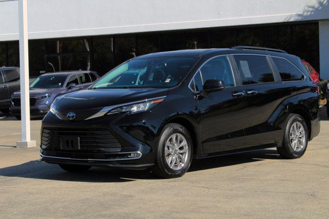 used 2023 Toyota Sienna car, priced at $45,050