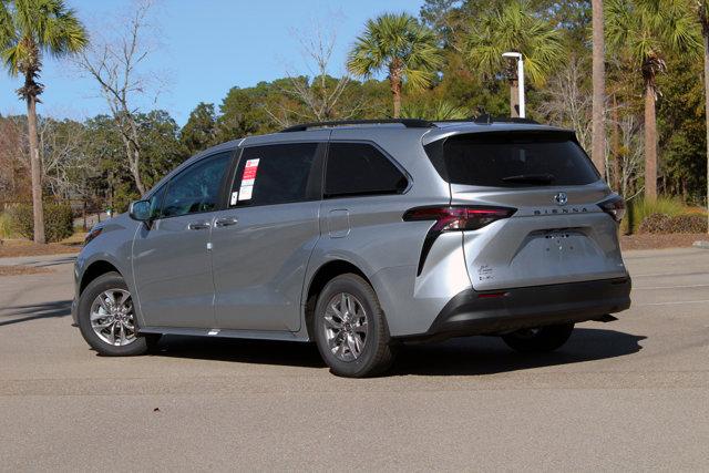 new 2025 Toyota Sienna car