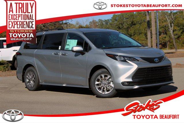 new 2025 Toyota Sienna car