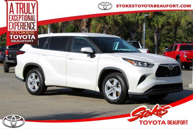 used 2020 Toyota Highlander car, priced at $25,999