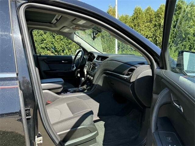 used 2016 Chevrolet Traverse car, priced at $13,998