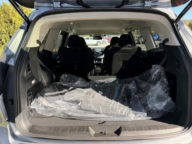 new 2025 Subaru Ascent car, priced at $40,353