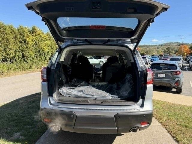 new 2025 Subaru Ascent car, priced at $40,353