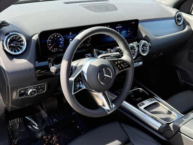 new 2025 Mercedes-Benz GLA 250 car, priced at $47,295