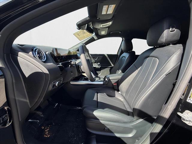 new 2025 Mercedes-Benz GLA 250 car, priced at $47,295