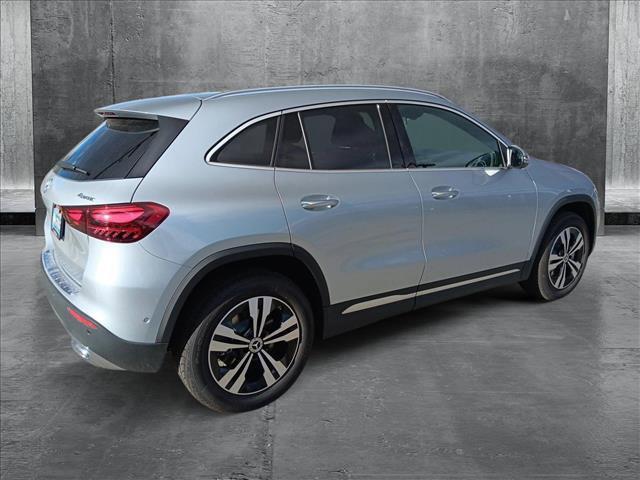 new 2025 Mercedes-Benz GLA 250 car, priced at $49,990