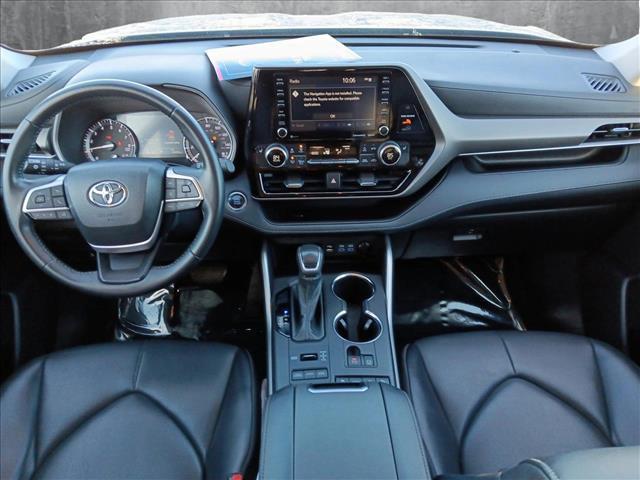 used 2022 Toyota Highlander car, priced at $33,938