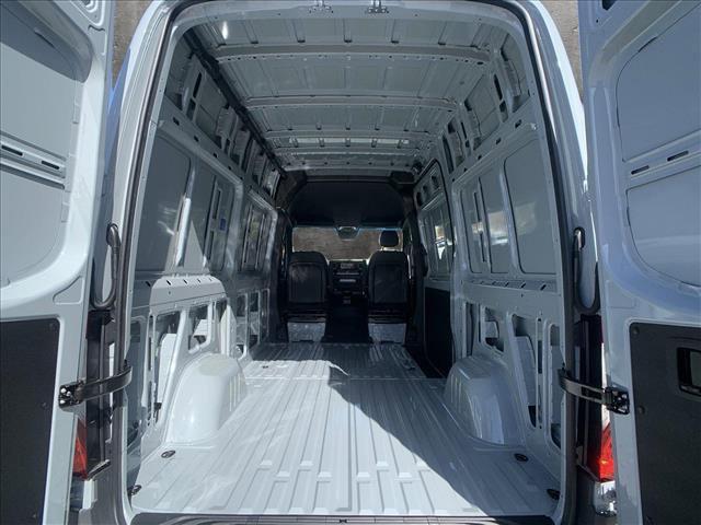 new 2024 Mercedes-Benz Sprinter 2500 car, priced at $61,700