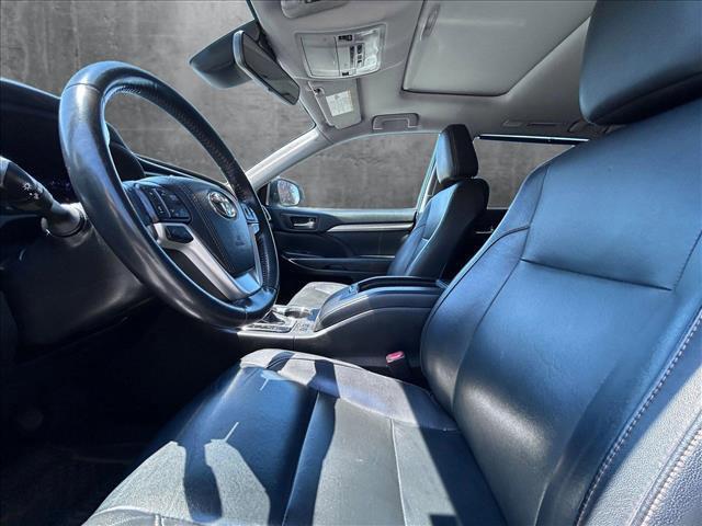 used 2019 Toyota Highlander car, priced at $20,474
