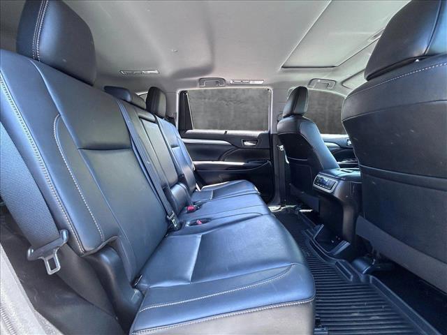 used 2019 Toyota Highlander car, priced at $20,474