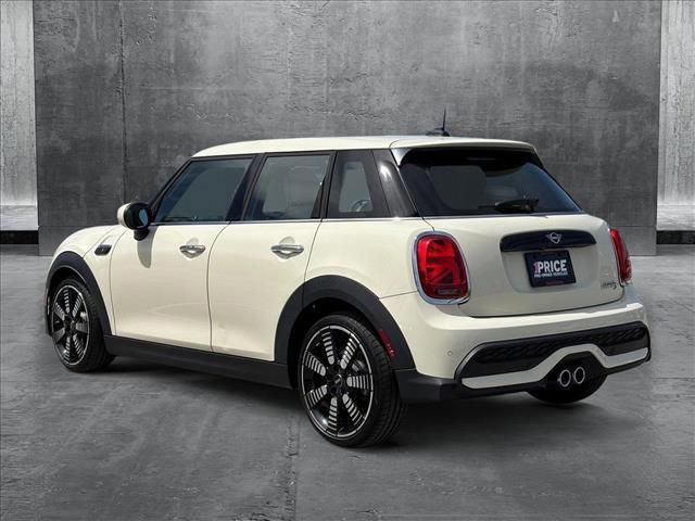 used 2022 MINI Hardtop car, priced at $25,395