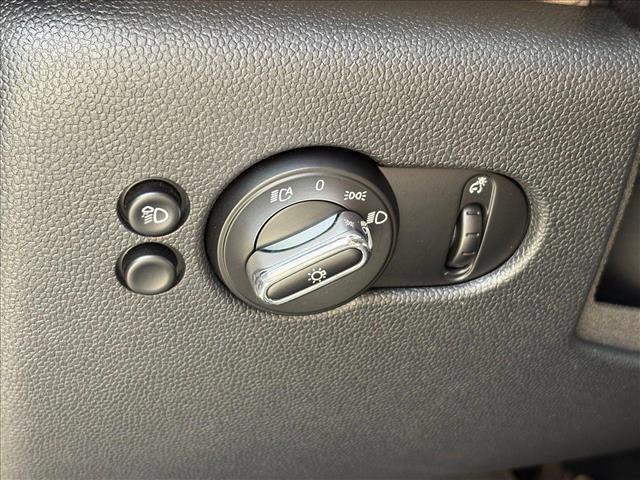 used 2022 MINI Hardtop car, priced at $25,395