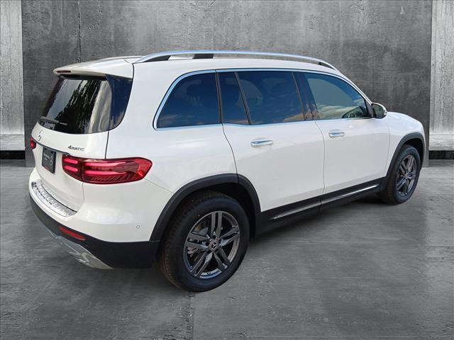 new 2025 Mercedes-Benz GLB 250 car, priced at $52,060