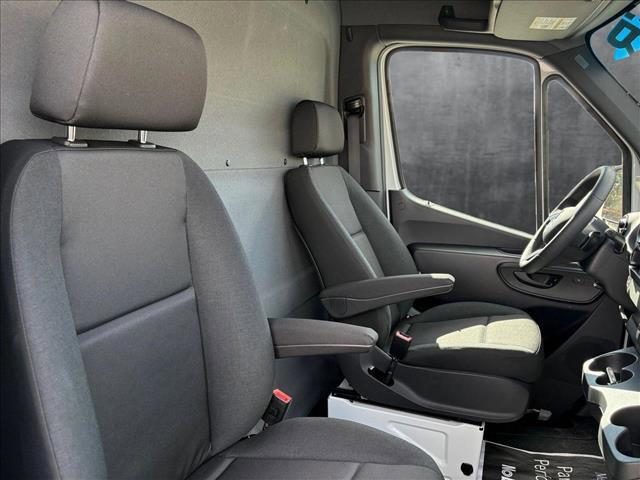 new 2024 Mercedes-Benz Sprinter 2500 car, priced at $75,769