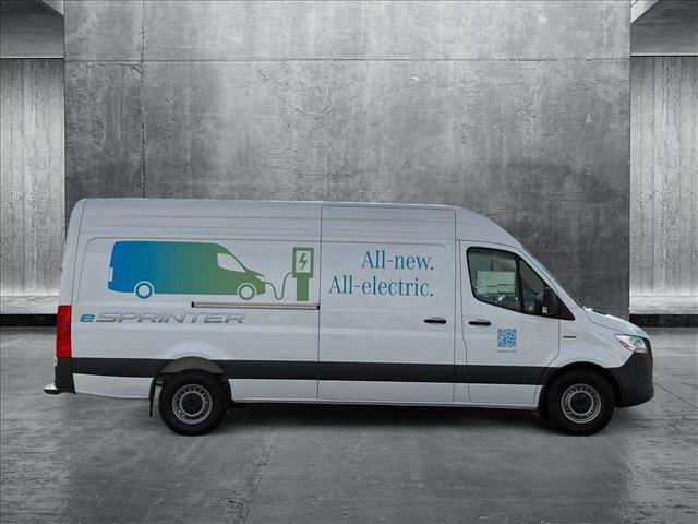 new 2024 Mercedes-Benz Sprinter 2500 car, priced at $75,769