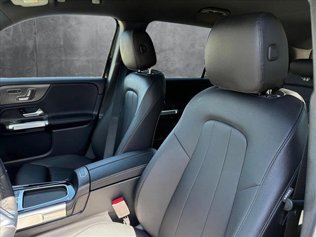 new 2025 Mercedes-Benz GLB 250 car, priced at $51,540
