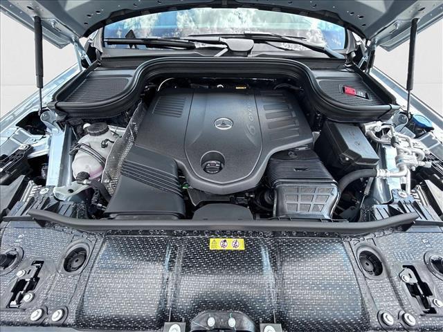 new 2025 Mercedes-Benz GLS 450 car, priced at $95,365