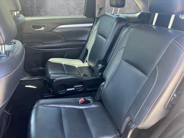 used 2017 Toyota Highlander car, priced at $19,149