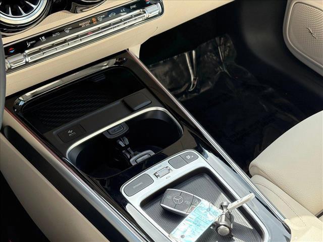 new 2025 Mercedes-Benz GLB 250 car, priced at $52,385