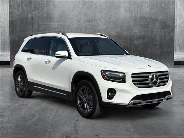 new 2025 Mercedes-Benz GLB 250 car, priced at $52,385