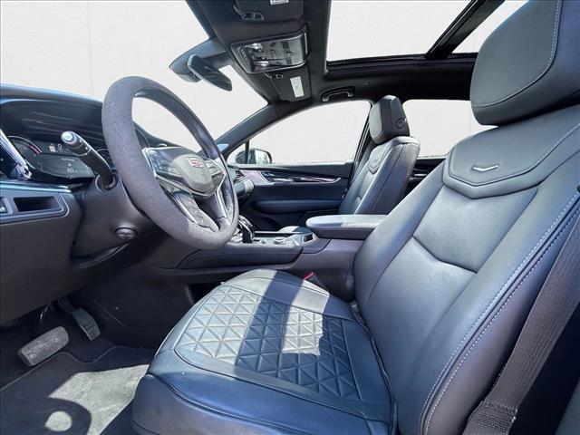 used 2023 Cadillac XT5 car, priced at $34,991