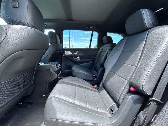 new 2025 Mercedes-Benz GLS 450 car, priced at $92,425