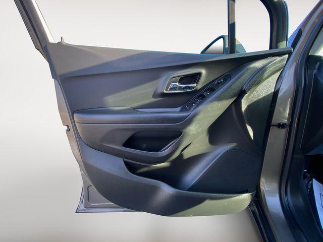 used 2021 Chevrolet Trax car, priced at $14,272