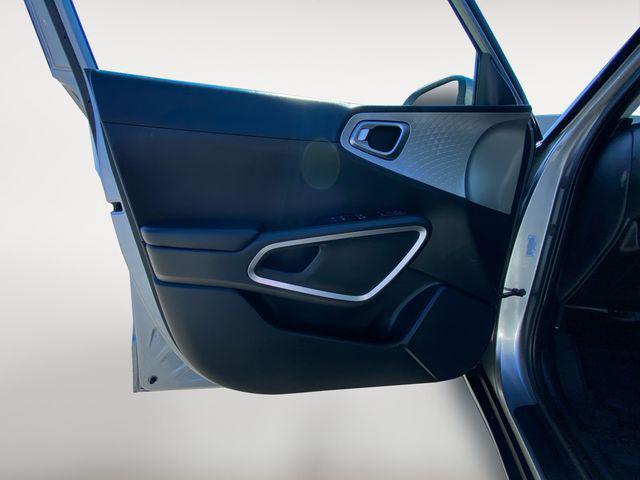 used 2023 Kia Soul car, priced at $16,472