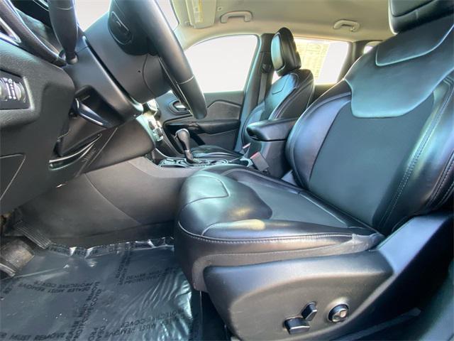 used 2019 Jeep Cherokee car, priced at $15,372