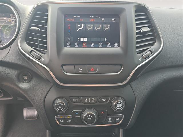 used 2019 Jeep Cherokee car, priced at $15,472