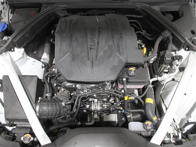 used 2025 Genesis G70 car, priced at $43,995