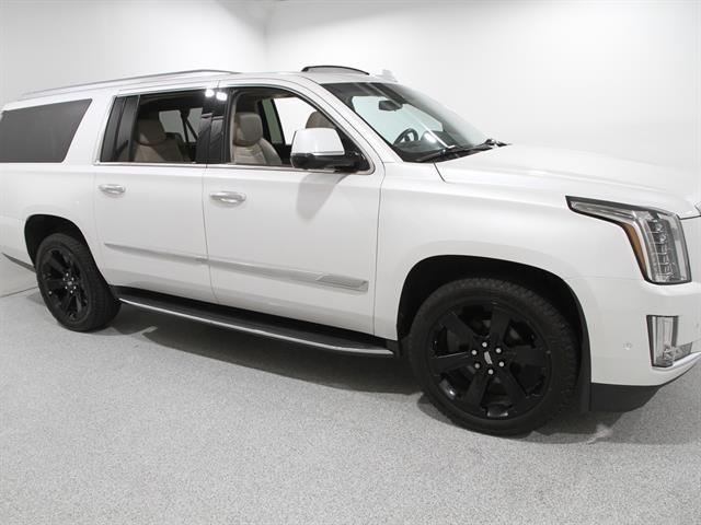 used 2017 Cadillac Escalade ESV car, priced at $24,995
