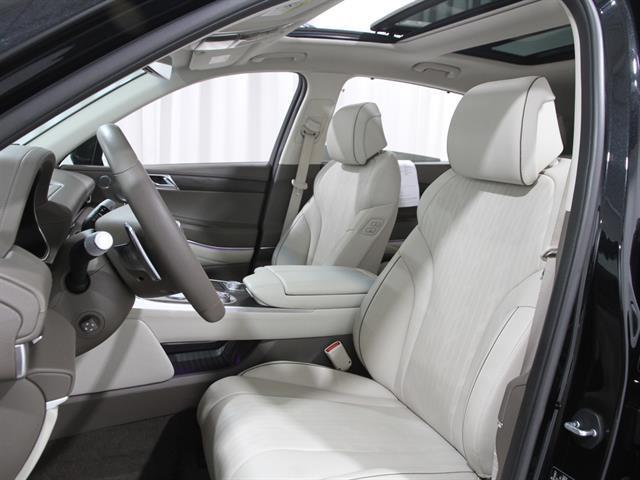 used 2021 Genesis GV80 car, priced at $37,995