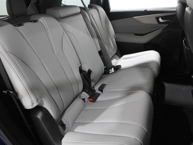 used 2023 Acura MDX car, priced at $40,000