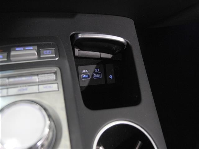 used 2025 Genesis GV70 car, priced at $48,500