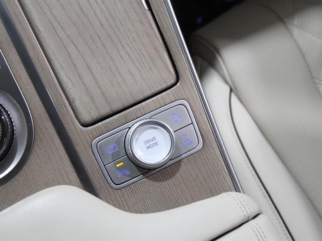 used 2024 Genesis GV80 car, priced at $58,995