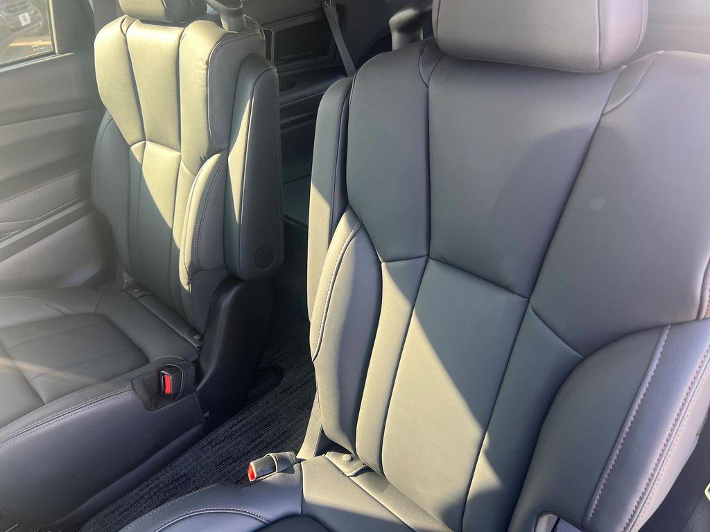 new 2025 Subaru Ascent car, priced at $51,457