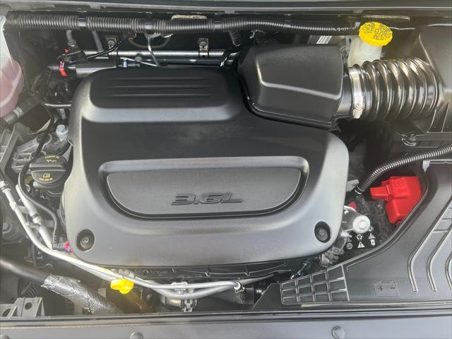 used 2021 Chrysler Pacifica car, priced at $18,995