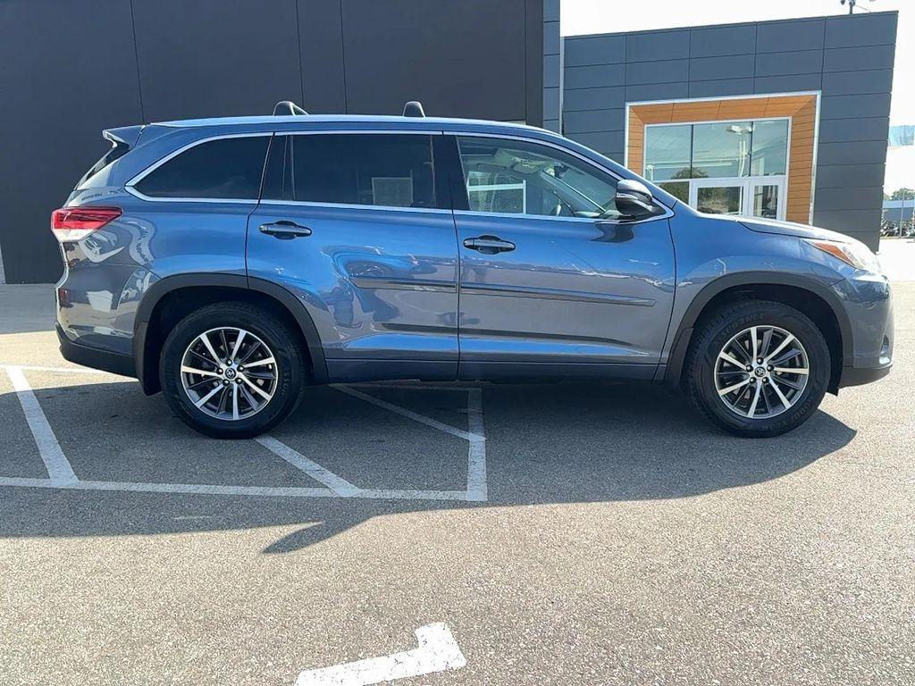 used 2017 Toyota Highlander car, priced at $25,995