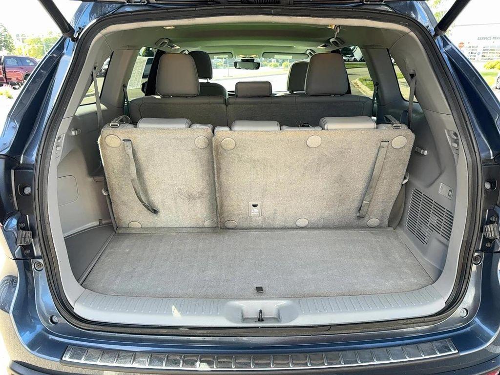 used 2017 Toyota Highlander car, priced at $25,995