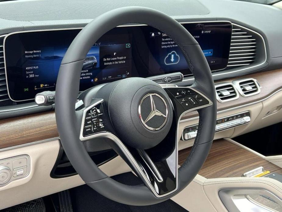 new 2024 Mercedes-Benz GLS 450 car, priced at $90,125