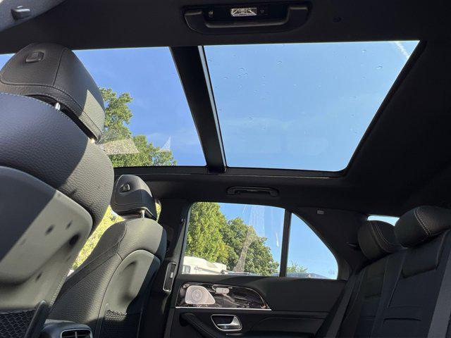 new 2026 Mercedes-Benz GLE 450 car, priced at $85,690